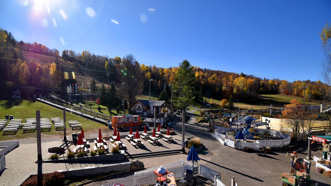 Parc F.U.N. webcam at Sommet Saint-Sauveur