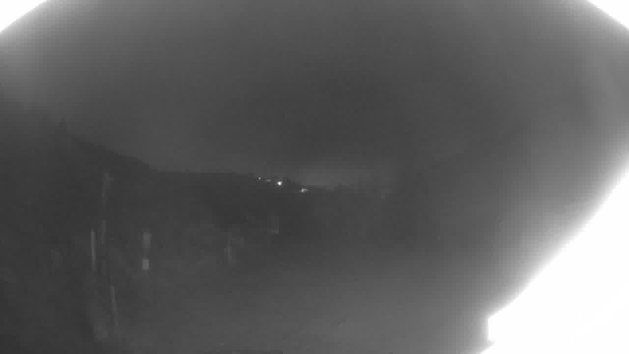 Arrowhead Village still, 0″ new snow in 24 h