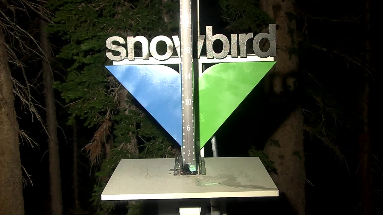 Snow Stake still, 0″ new snow in 24 h