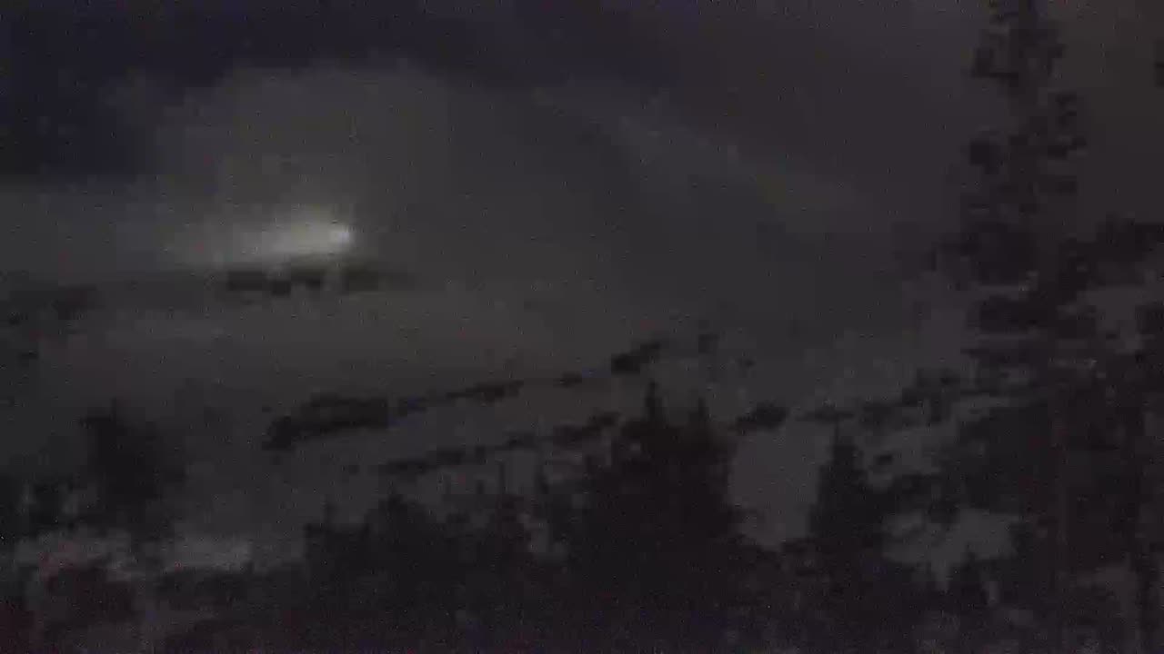 Base Area still, 0″ new snow in 24 h