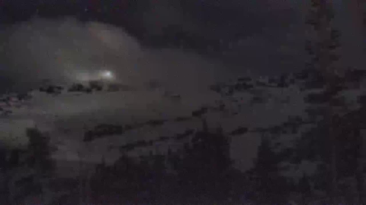 Base Area still, 0″ new snow in 24 h