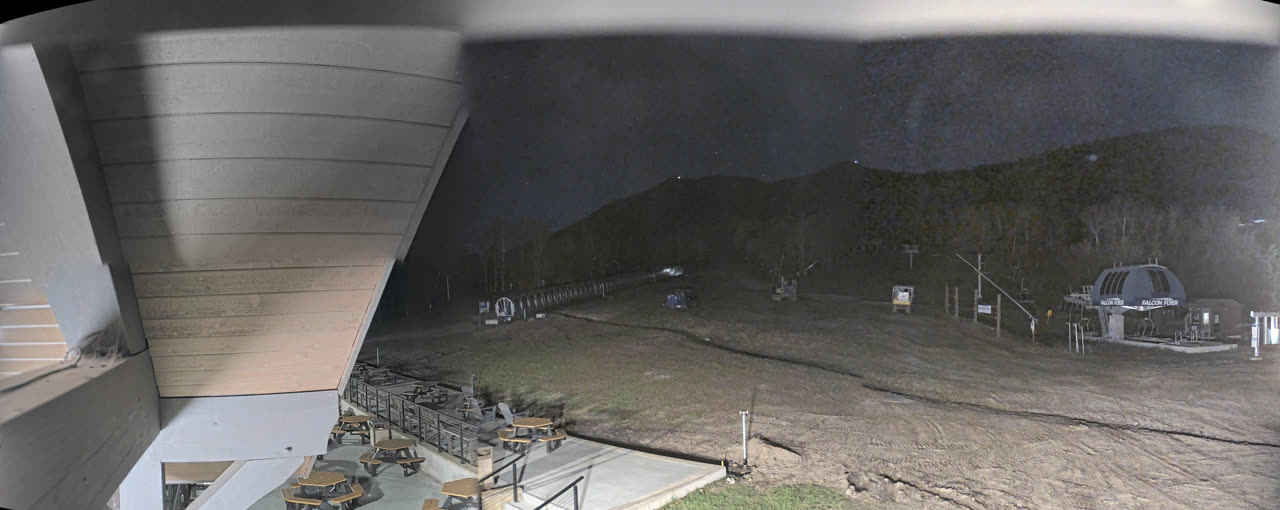 Bear Den still, 0″ new snow in 24 h