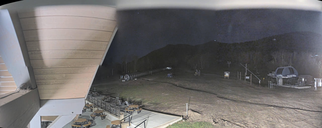 Bear Den still, 0″ new snow in 24 h