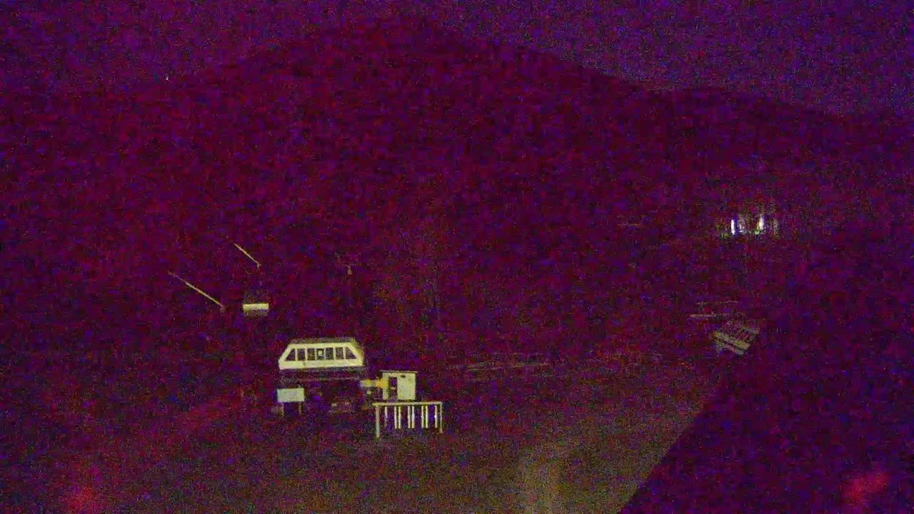 Tramside still, 0″ new snow in 24 h