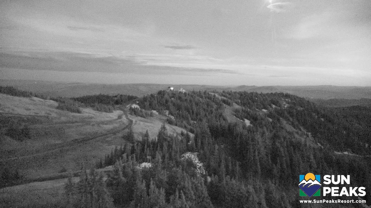View of Top of the World still, 0″ new snow in 24 h