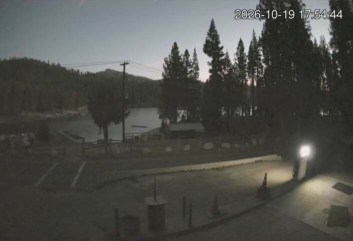 Landing Cam still, 0″ new snow in 24 h