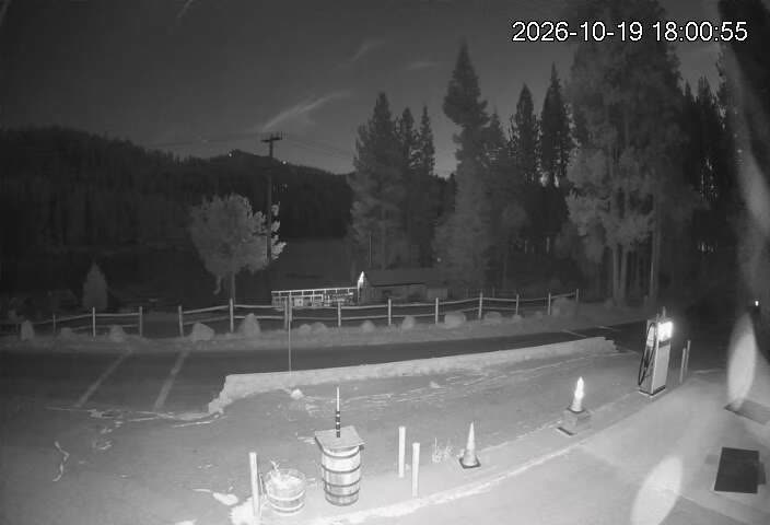 Landing Cam still, 0″ new snow in 24 h