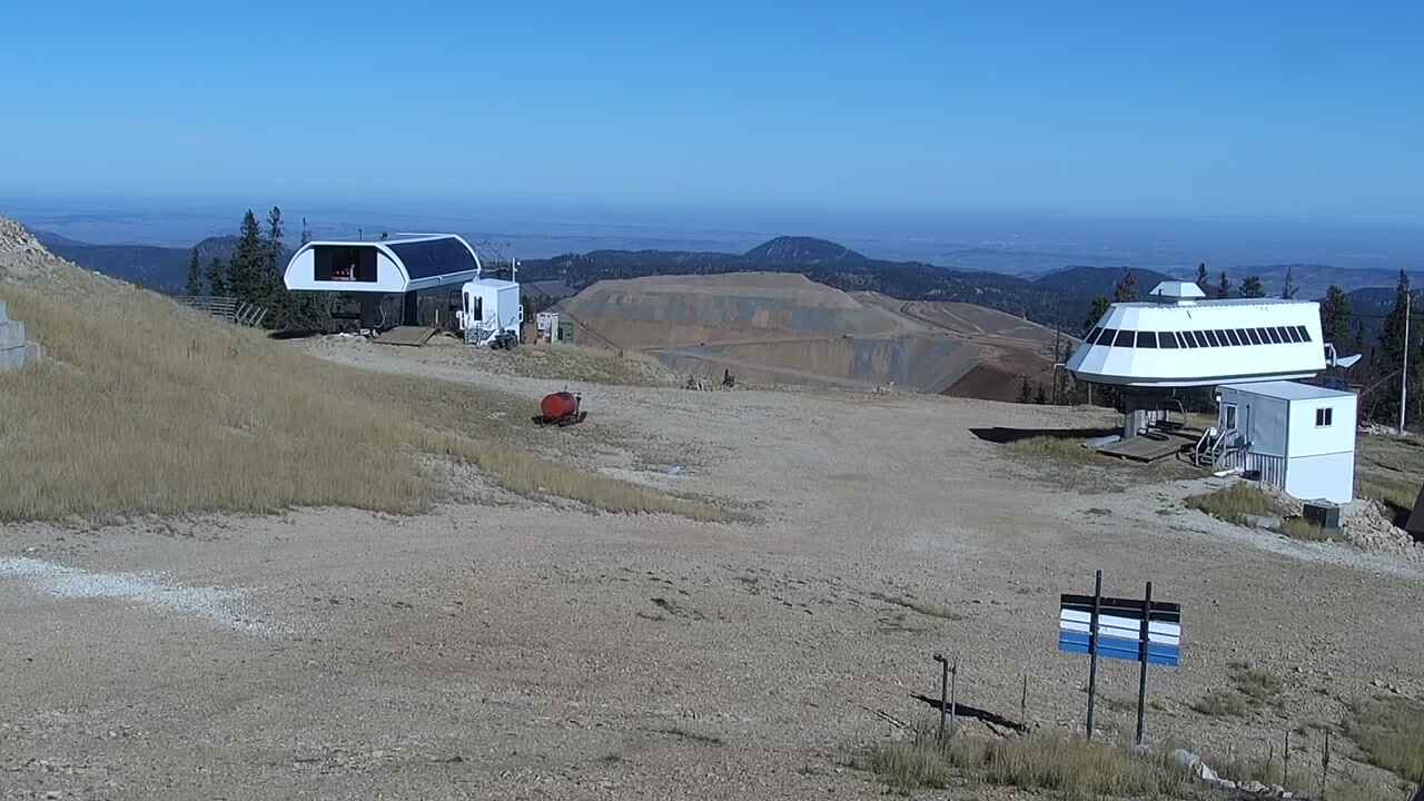 Terry Peak Summit from the Summit Cam still, 0″ new snow in 24 h