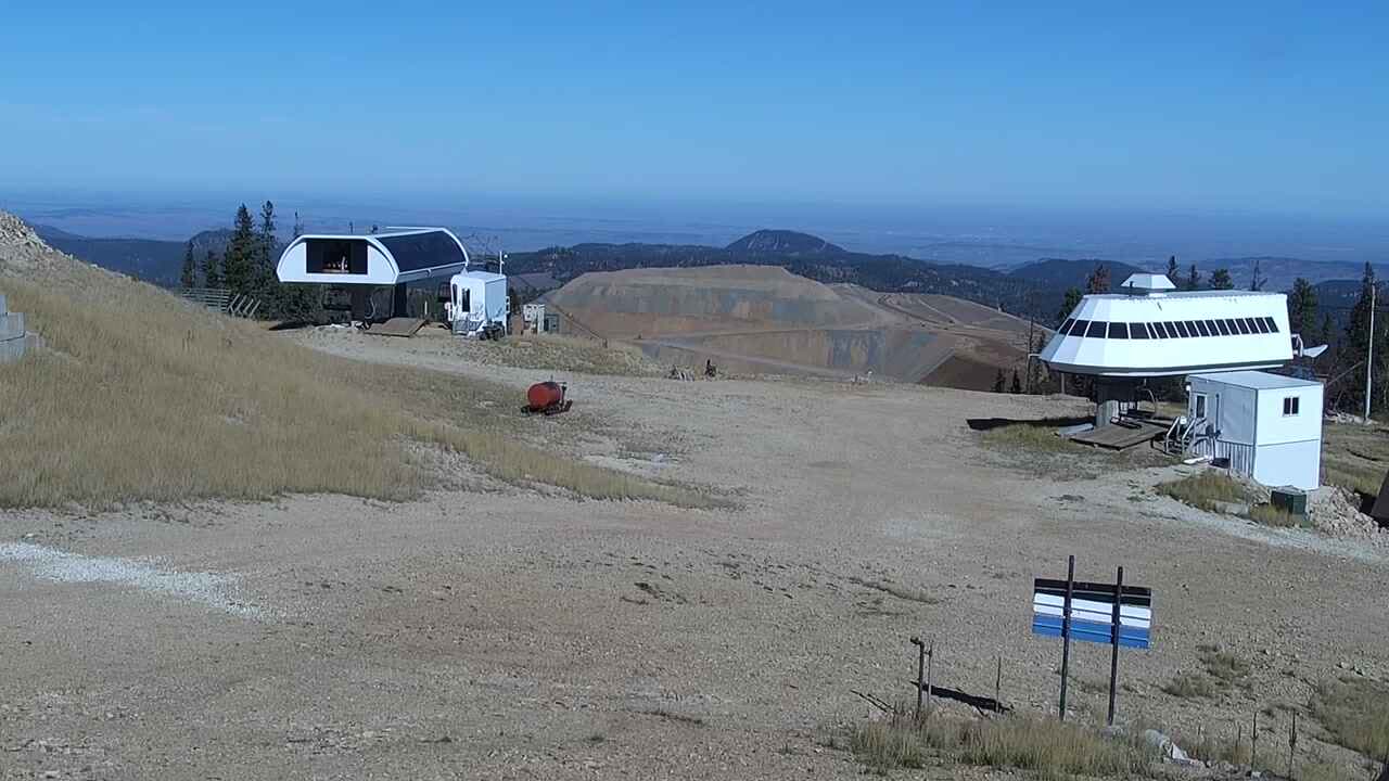 Terry Peak Summit from the Summit Cam still, 0″ new snow in 24 h