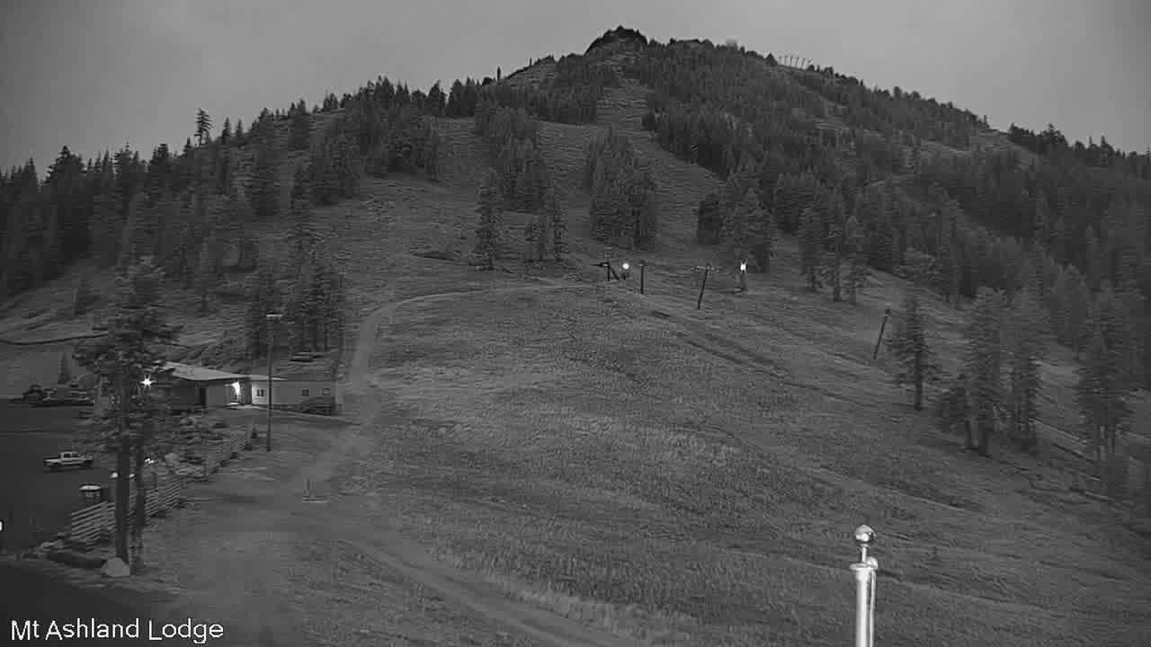 Lodge still, 0″ new snow in 24 h