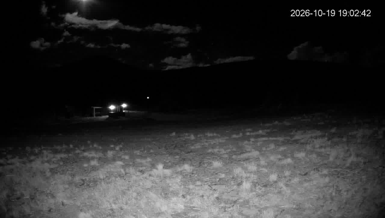 Pano Flats still, 0″ new snow in 24 h