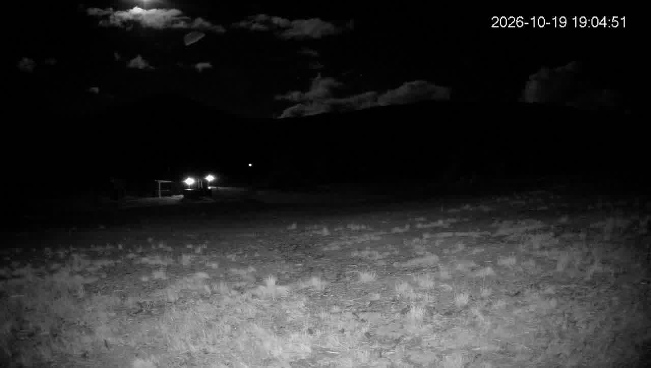 Pano Flats still, 0″ new snow in 24 h