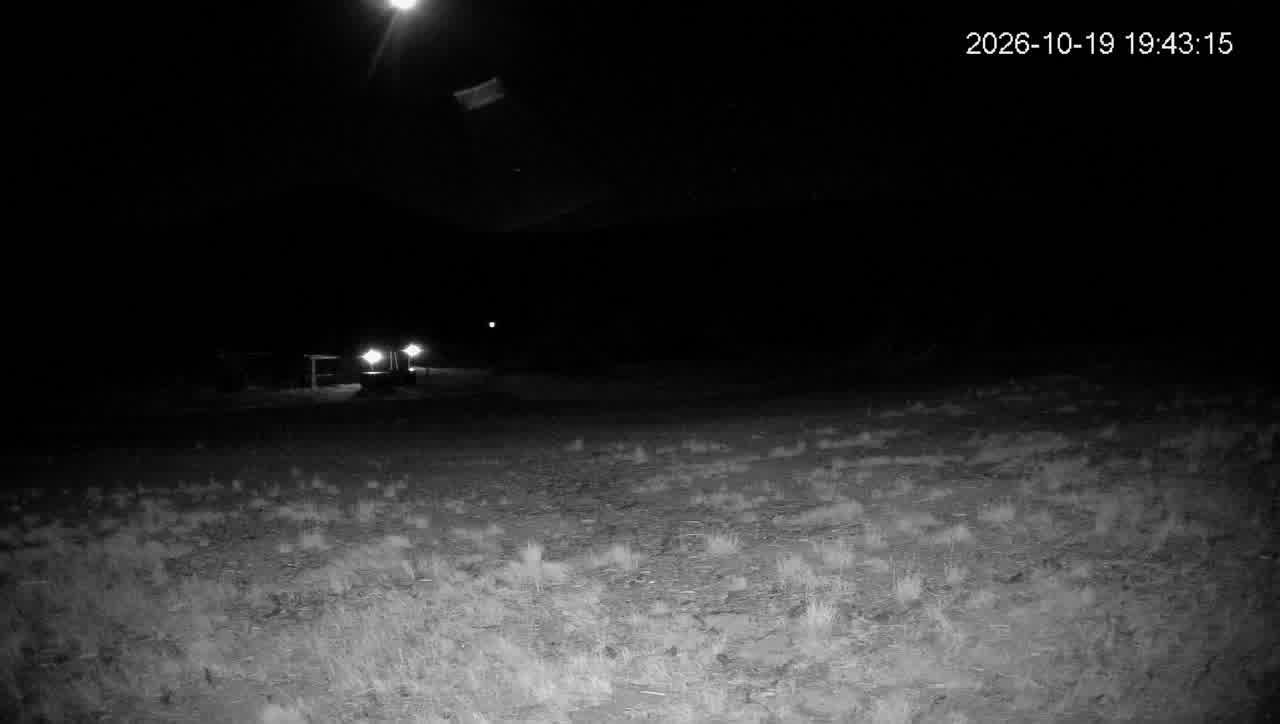 Pano Flats still, 0″ new snow in 24 h