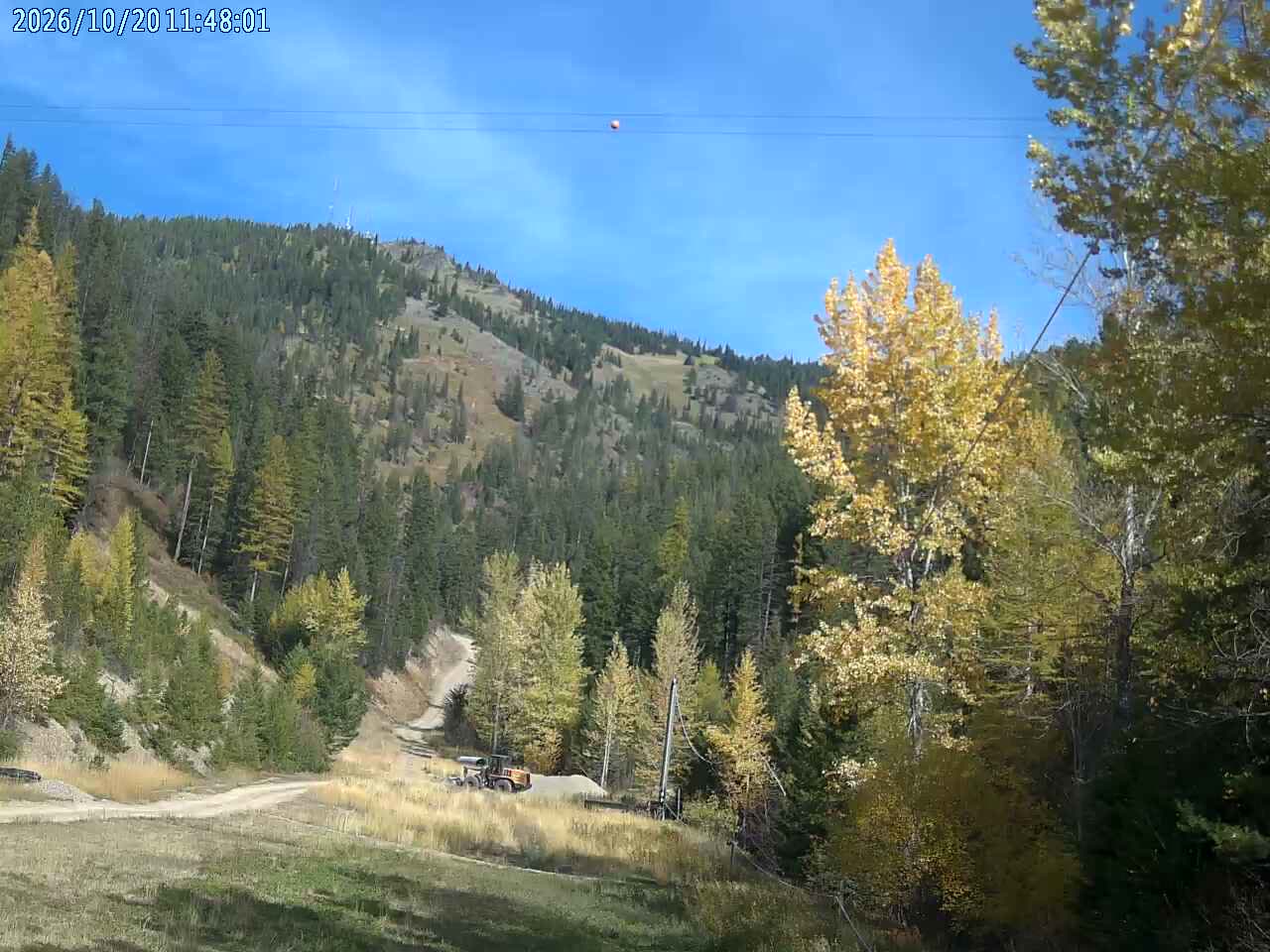 Base Web Cam still, 0″ new snow in 24 h
