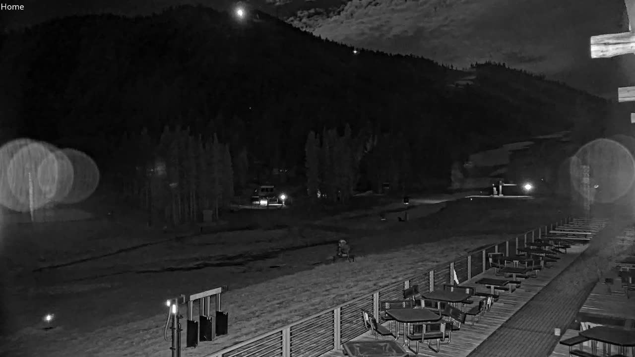Main Lodge still, 0″ new snow in 24 h