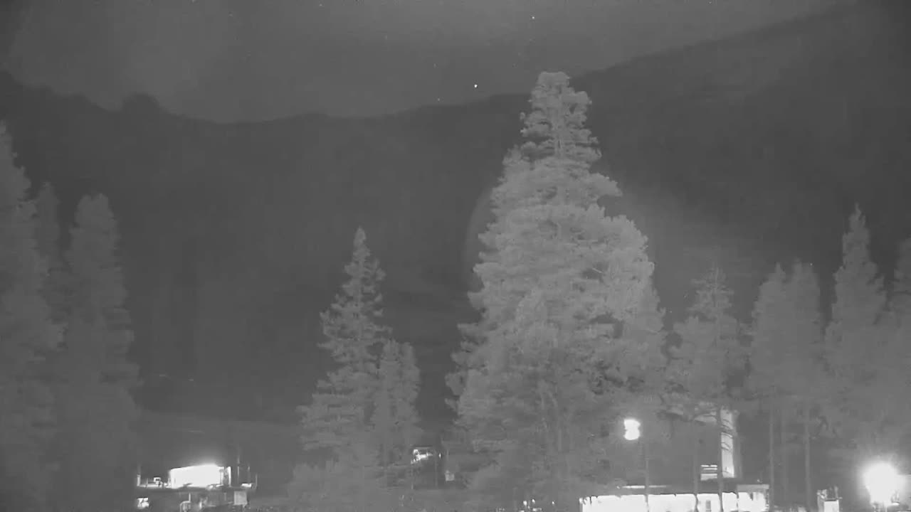 Red Cliffs still, 0″ new snow in 24 h
