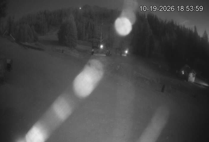Mid Mountain still, 0″ new snow in 24 h