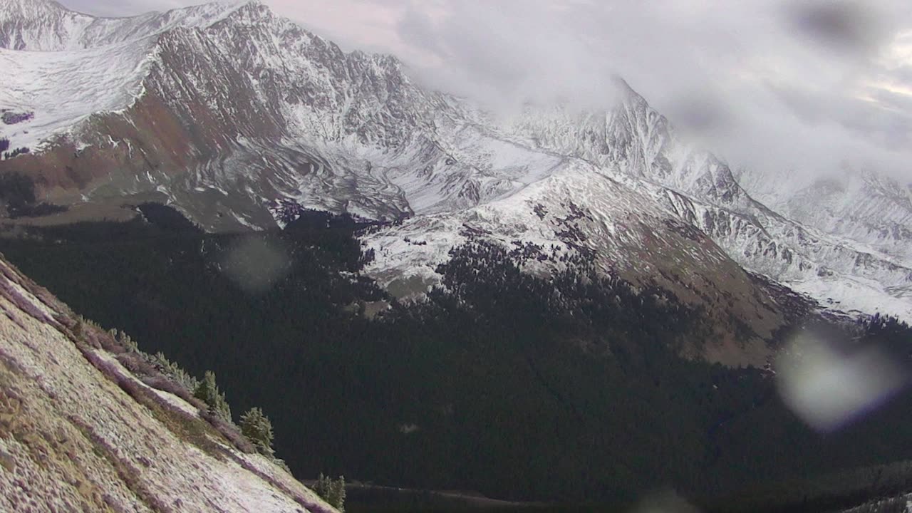 Union Peak still, 0″ new snow in 24 h