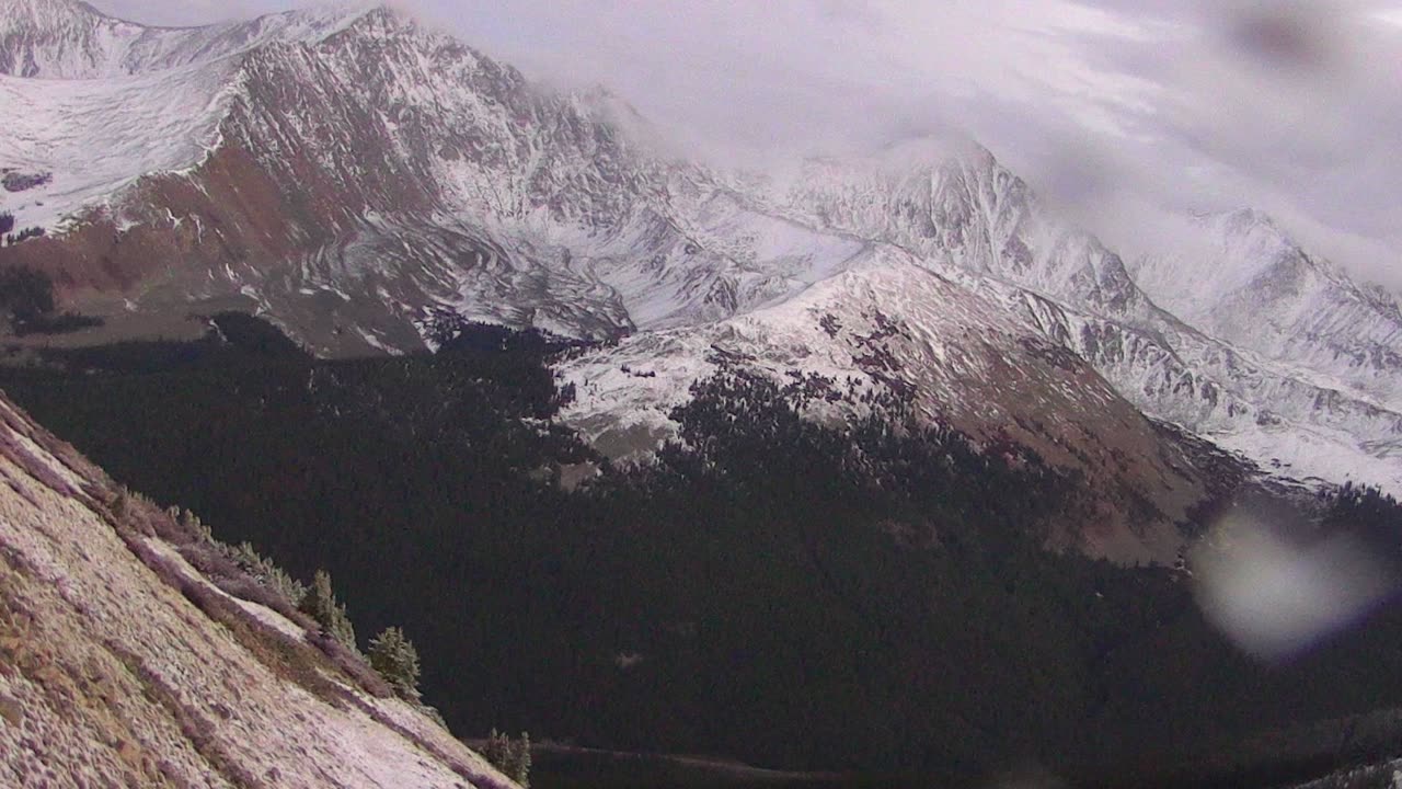 Union Peak still, 0″ new snow in 24 h