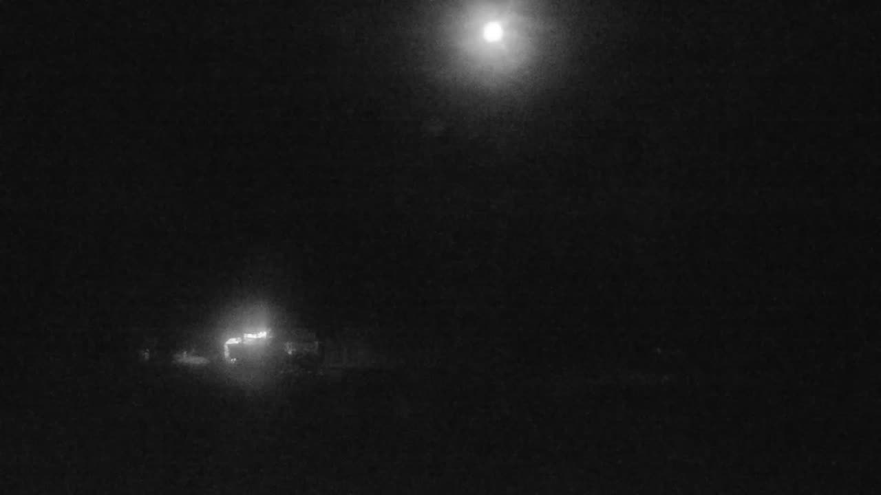 Warm Springs still, 0″ new snow in 24 h