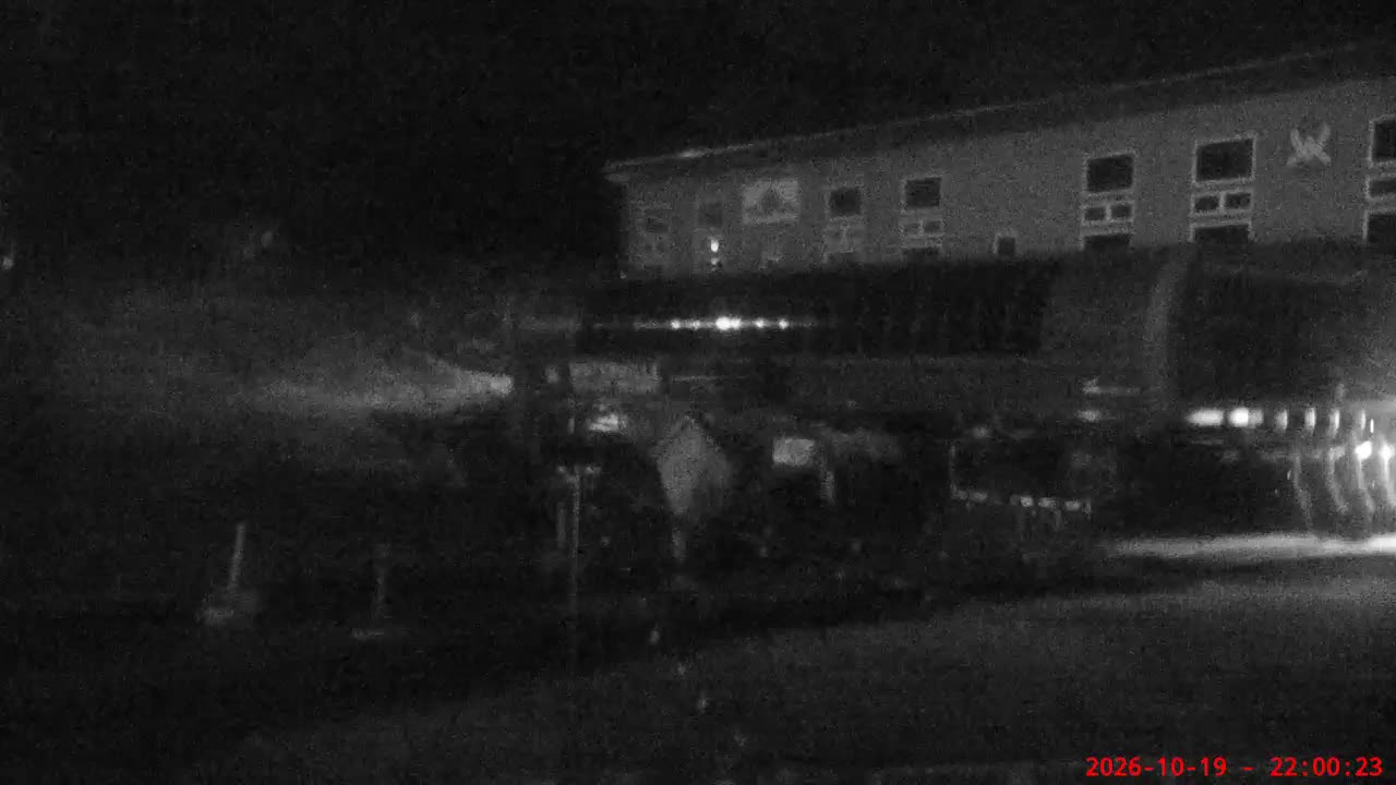 Base still, 0″ new snow in 24 h