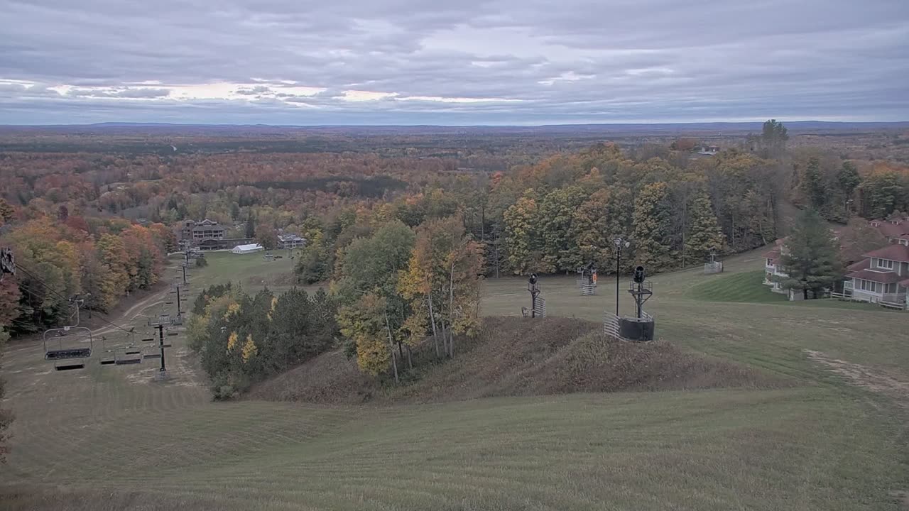 Crystal Clipper still, 0″ new snow in 24 h