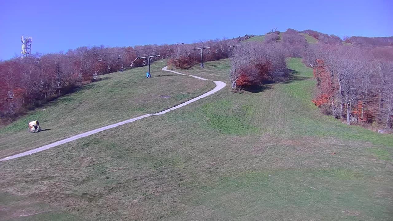 Slope Cam still, 0″ new snow in 24 h
