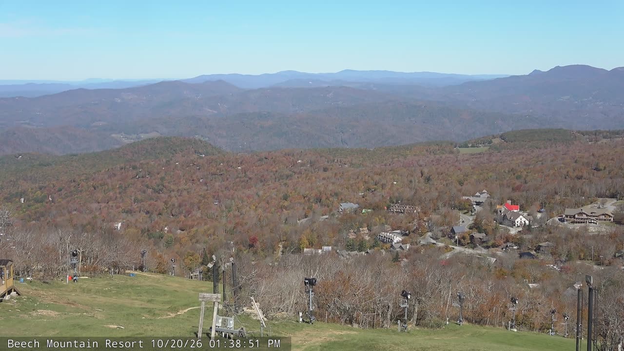 5506' Cam still, 0″ new snow in 24 h