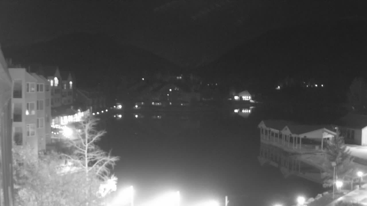 Lakeside Village still, 0″ new snow in 24 h