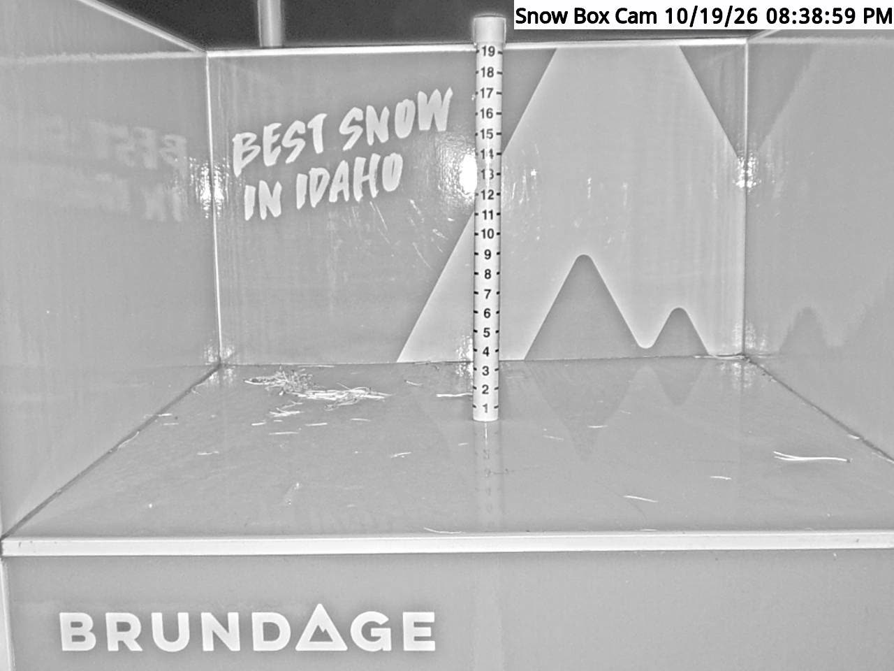 Base Snow still, 0″ new snow in 24 h