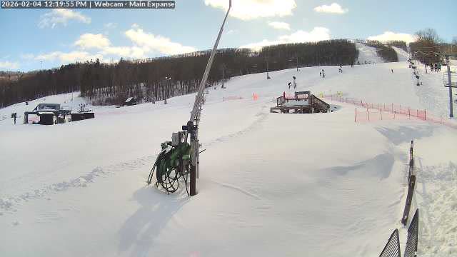 Main Expanse still, 0″ new snow in 24 h