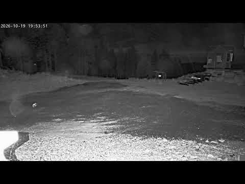 Summit still, 0″ new snow in 24 h