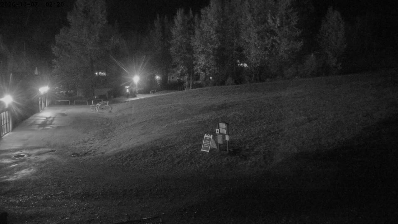 Daylodge still, 3″ new snow in 24 h