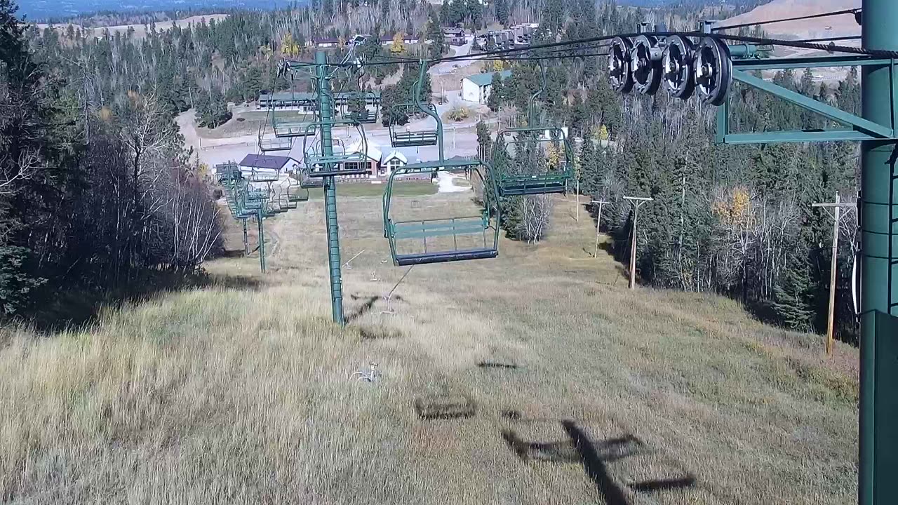 Stewart Slope from the Stewart Lodge Cam still, 0″ new snow in 24 h