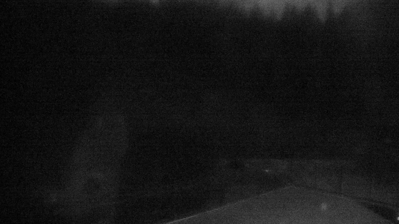 Base Lodge still, 0″ new snow in 24 h