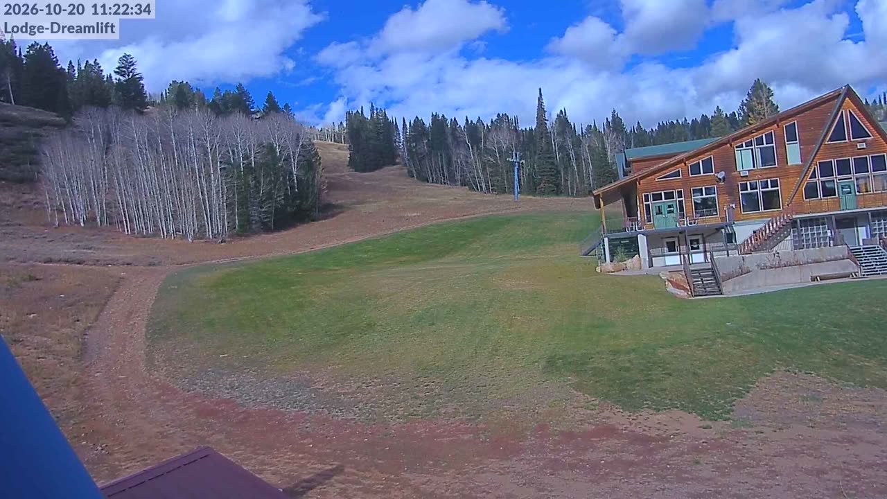 Lodge View Cam still, 0″ new snow in 24 h