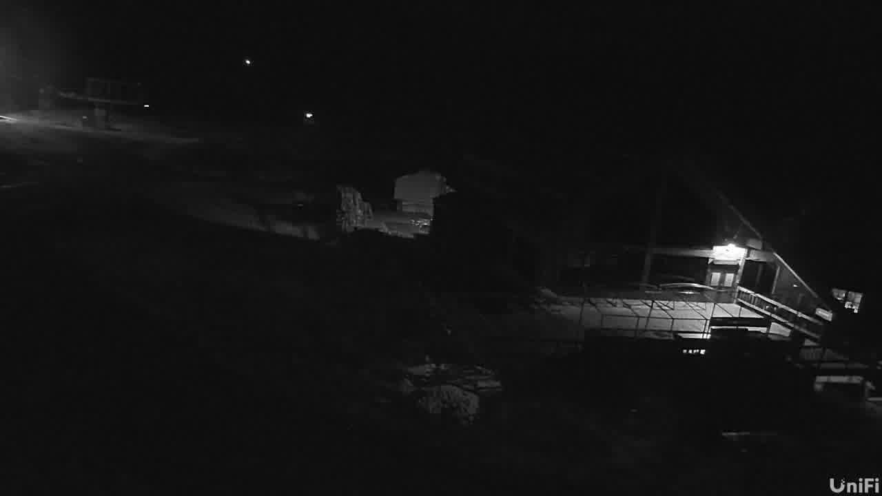 Base still, 0″ new snow in 24 h