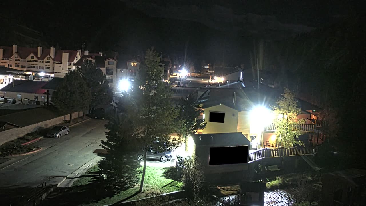 Platinum still, 0″ new snow in 24 h