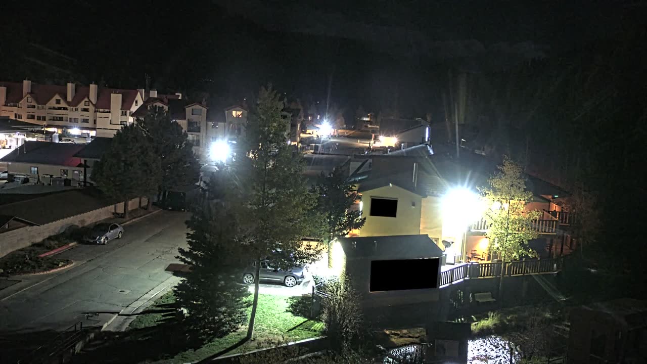 Platinum still, 0″ new snow in 24 h