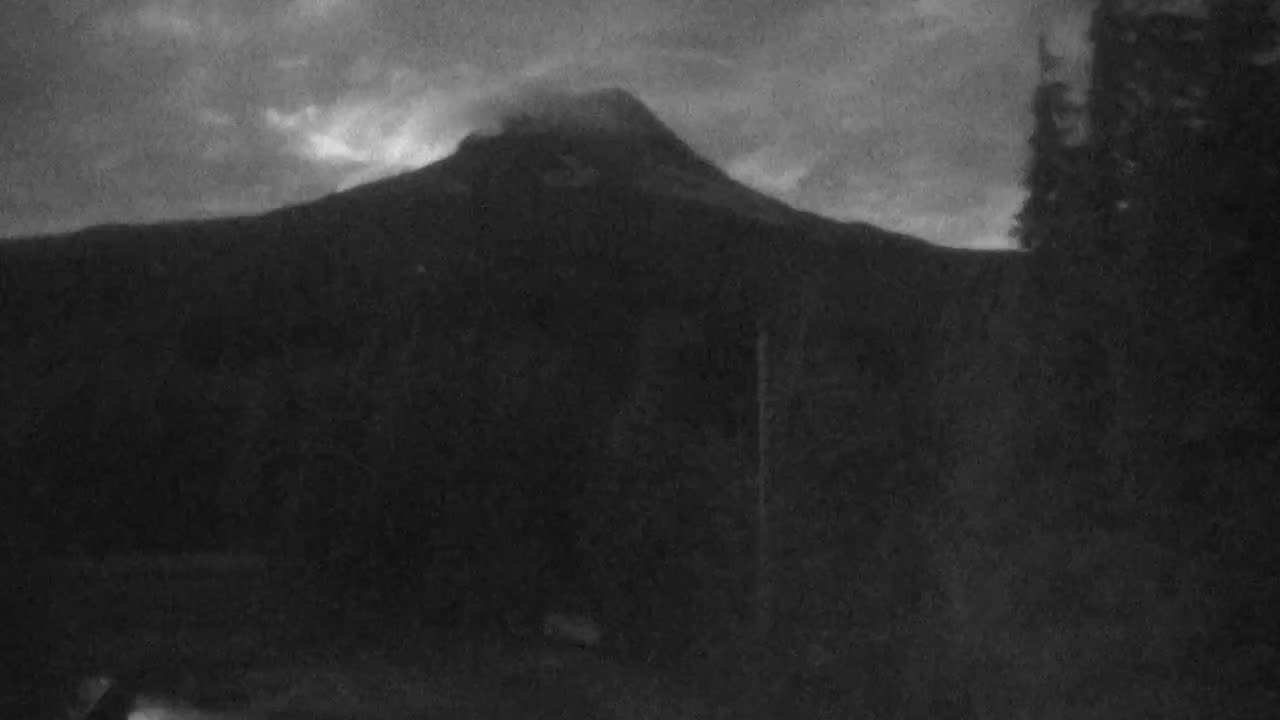 Top of Heather webcam at Mt. Hood Meadows